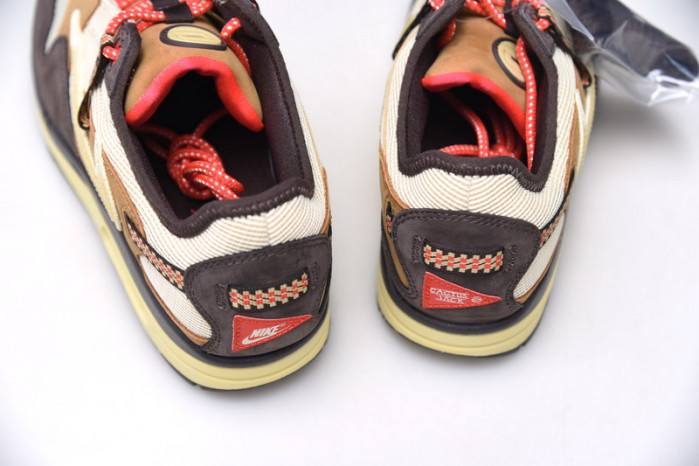 TRAVIS SCOTT x NIKE AIR MAX 1 DO9392-200