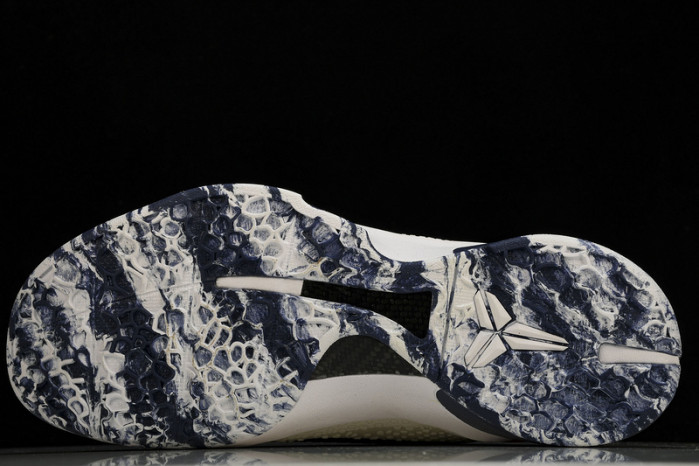 NIKE Kobe VI Protro CW2190-101