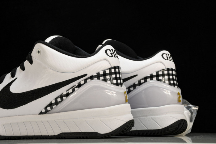 Kobe 4 Protro Gigi FJ9363-100