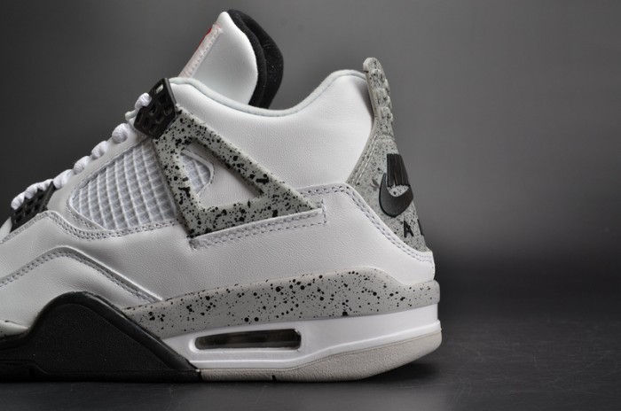 Air Jordan 4 OG “White Cement”  840606-192