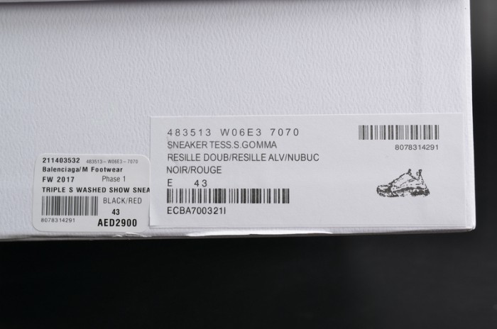 BL 17FW TRIPLE S TRAINER BLACK/ RED MENS W05M23972