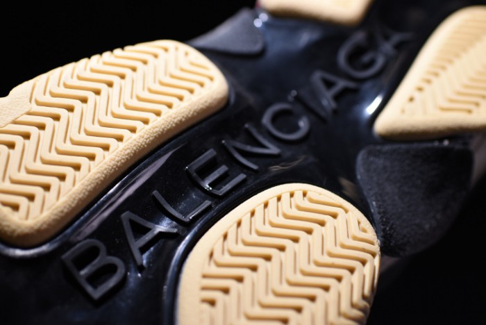 BL TRIPLE S W06E1-1000