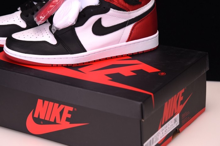 Jordan 1 Retro High Satin Black Toe - CD0461-016