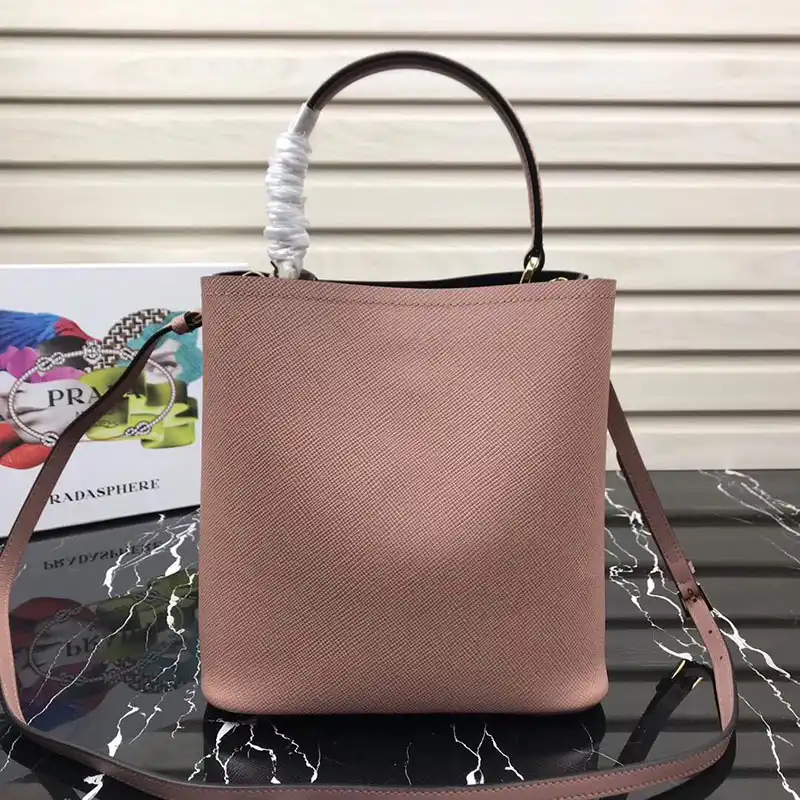 Pra*a bags 1907bp0025