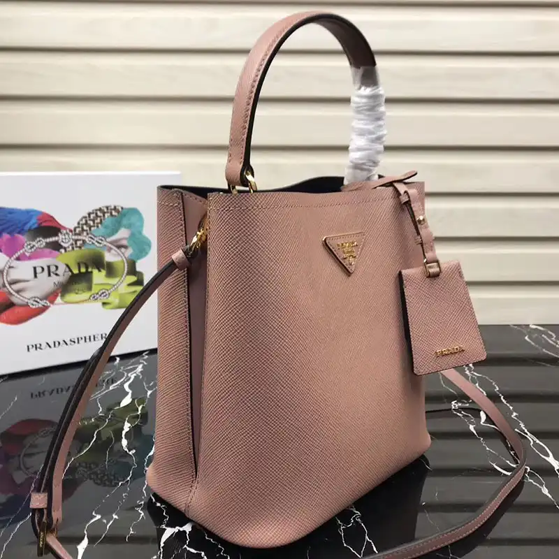Pra*a bags 1907bp0025