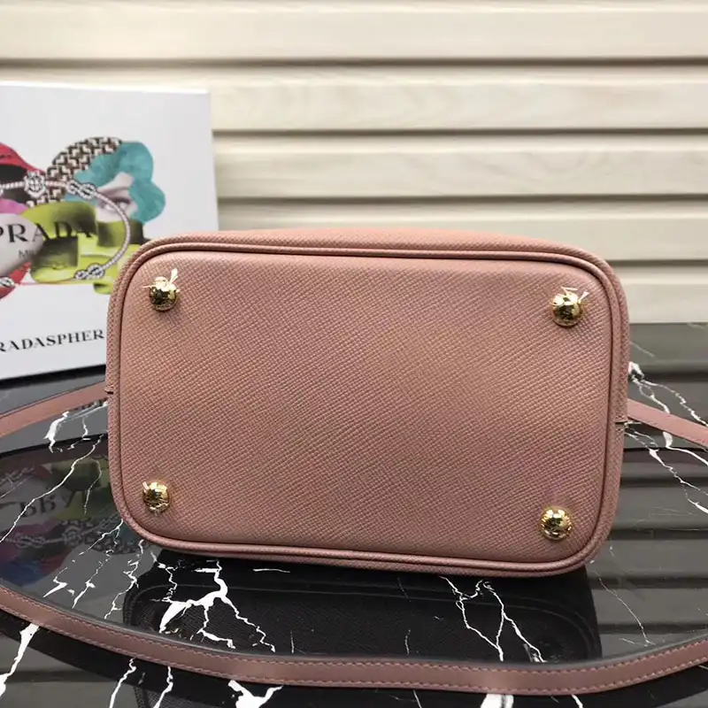 Pra*a bags 1907bp0025