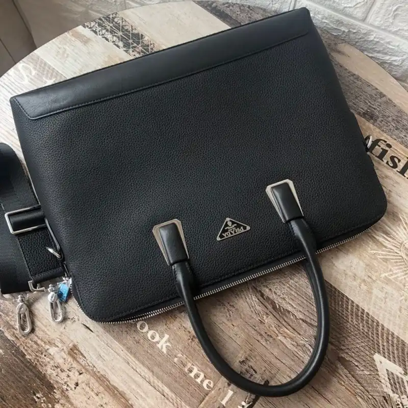 Pra*a bags 1910bb0034