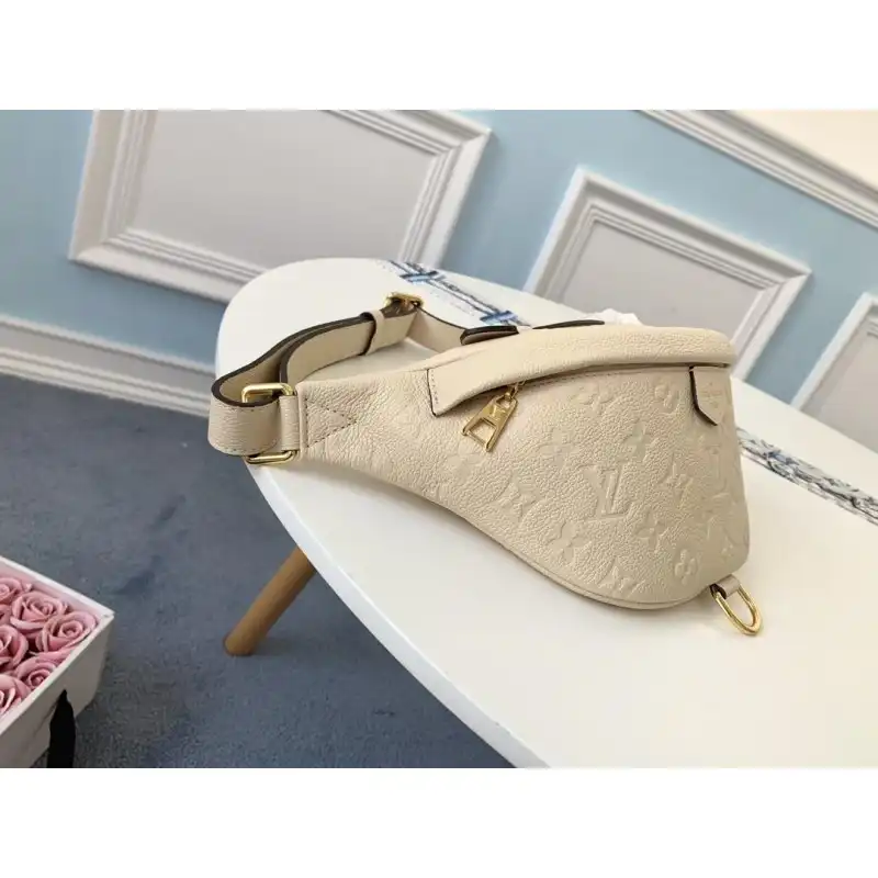 LV Bags 19B5790032