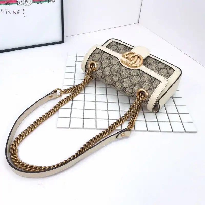 G*u*i bags 19b57g0018