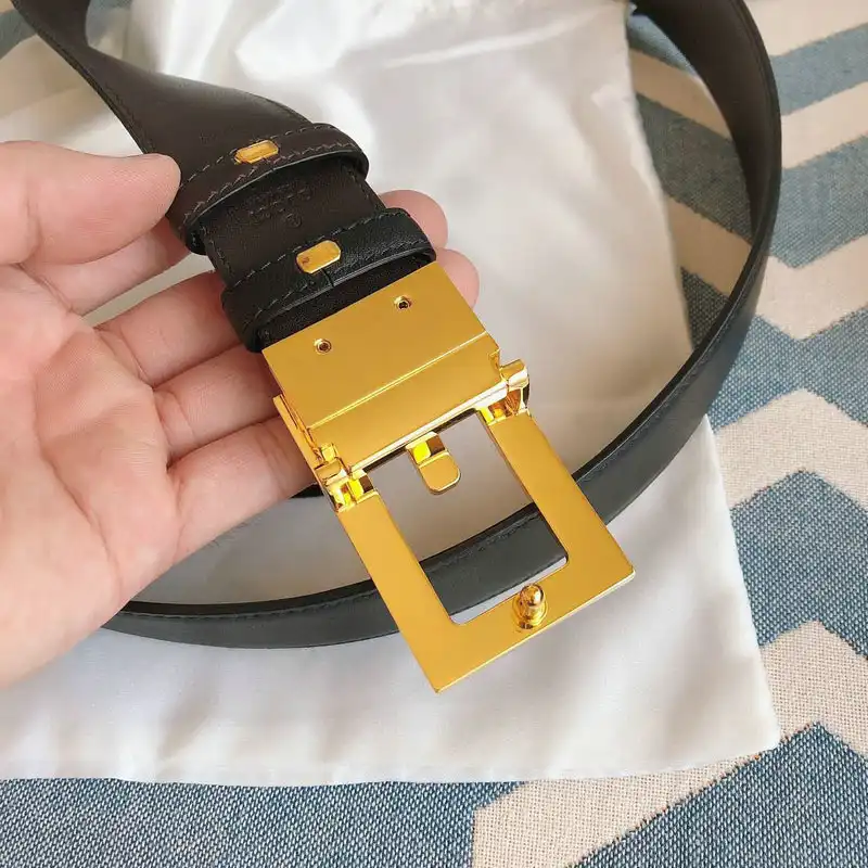 G*u*i s belt 2009xf0070