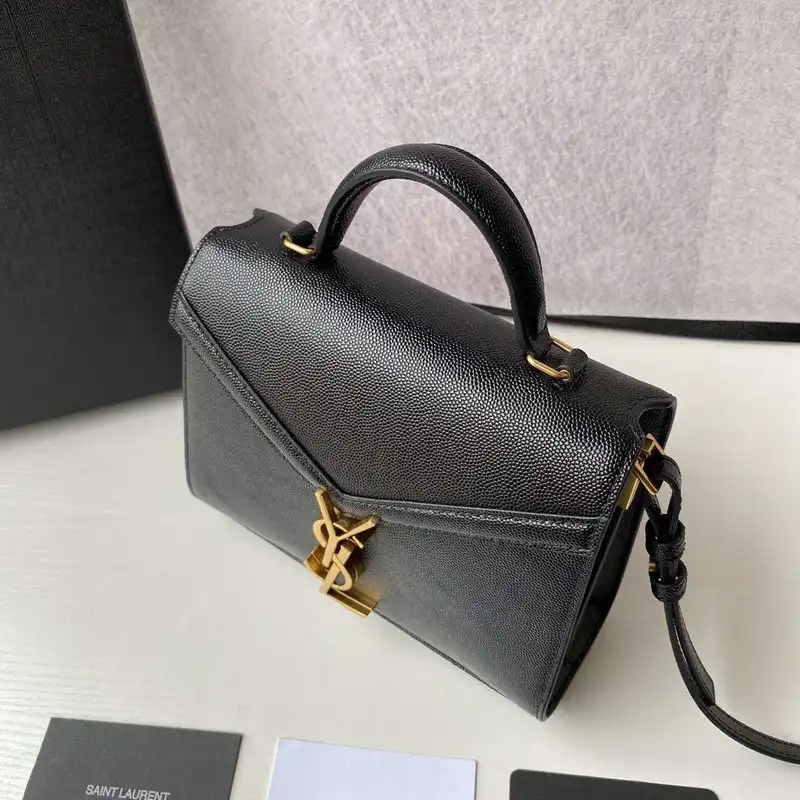 Y*L bags 2010b570019
