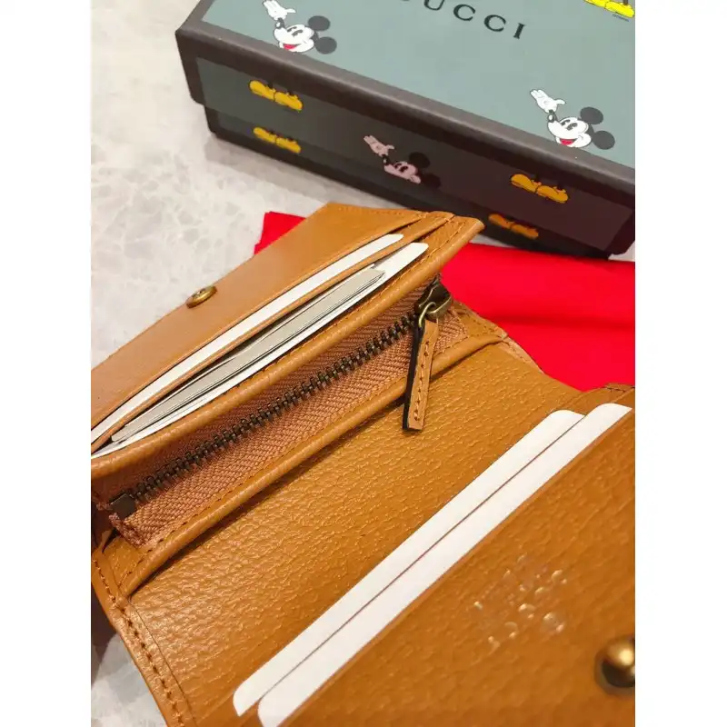 G*u*i bags 20b570085