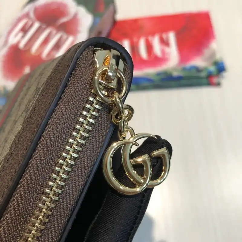 G*u*i bags 20guc0105