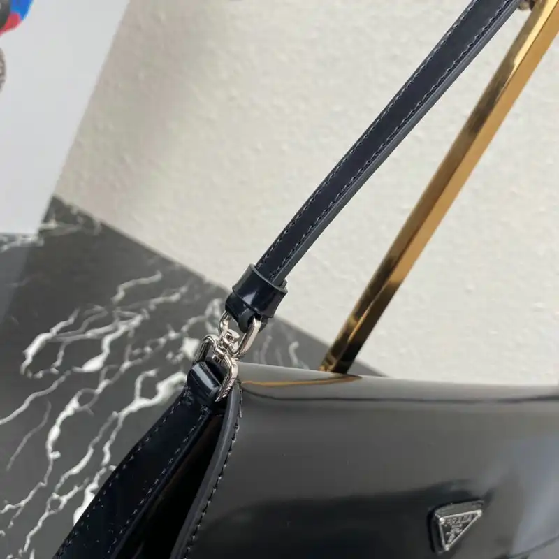 Pra*a bag 2109ya0137