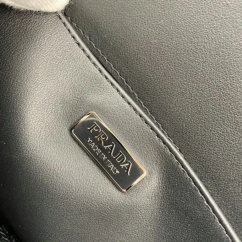 Pra*a bag 2109ya0137