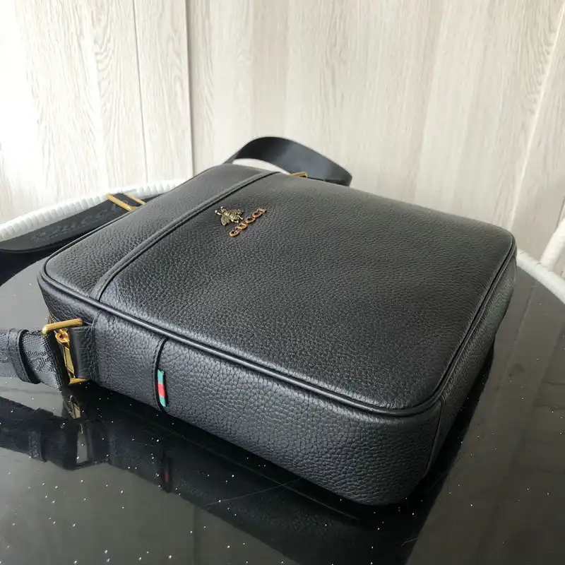 G*u*i s bags 2110yz0043