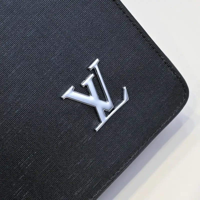 LV Bags 2111YZ0055