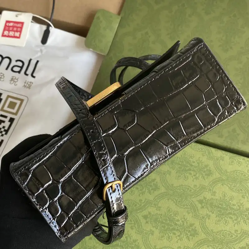G*u*i bag 2112ya0071