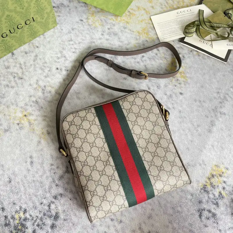 G*u*i bag 2201dj0046