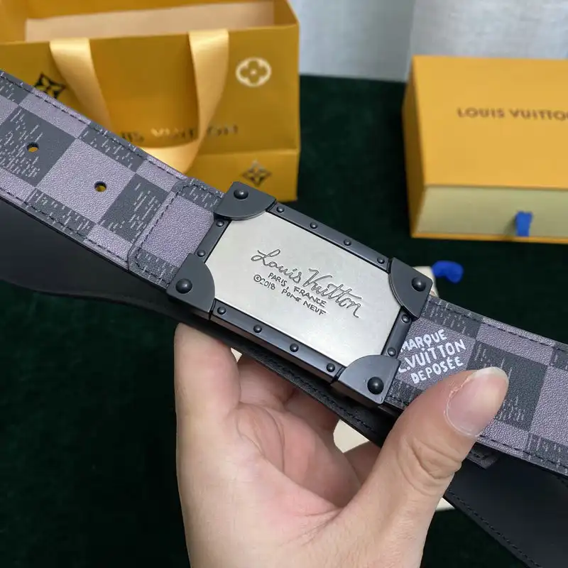 LV Belts 2201XA0210
