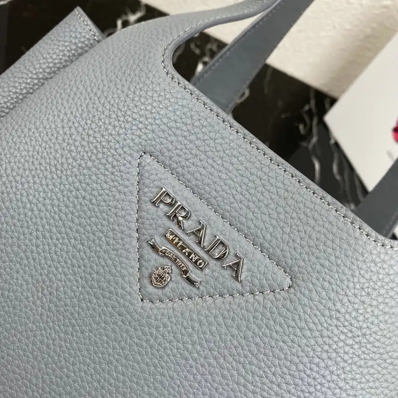 Pra*a bag 2204ya0044