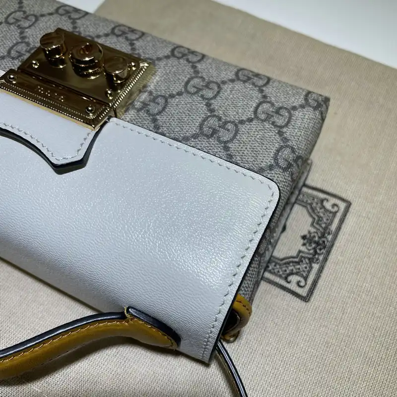 G*u*i bag 2205ya0019