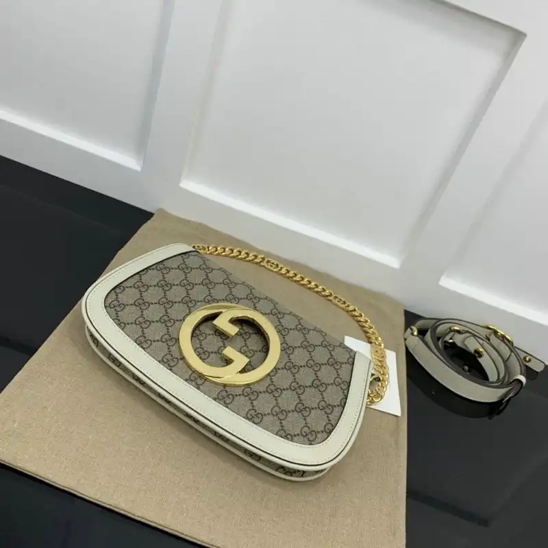 G*u*i bag 2207ya0059