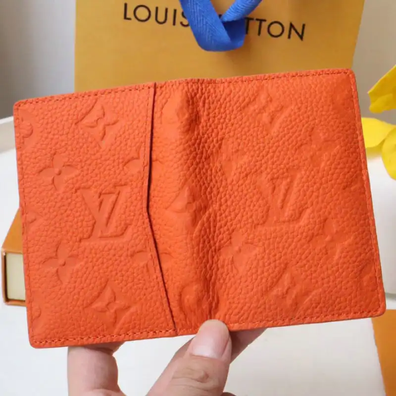 LV Bag 2208DJ0022
