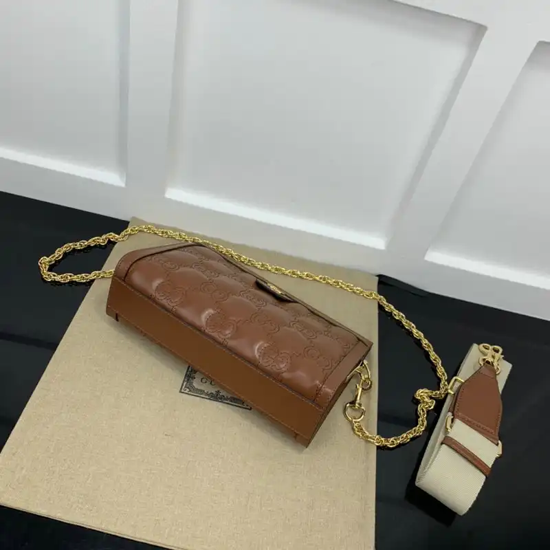 G*u*i bag 2208ya0024
