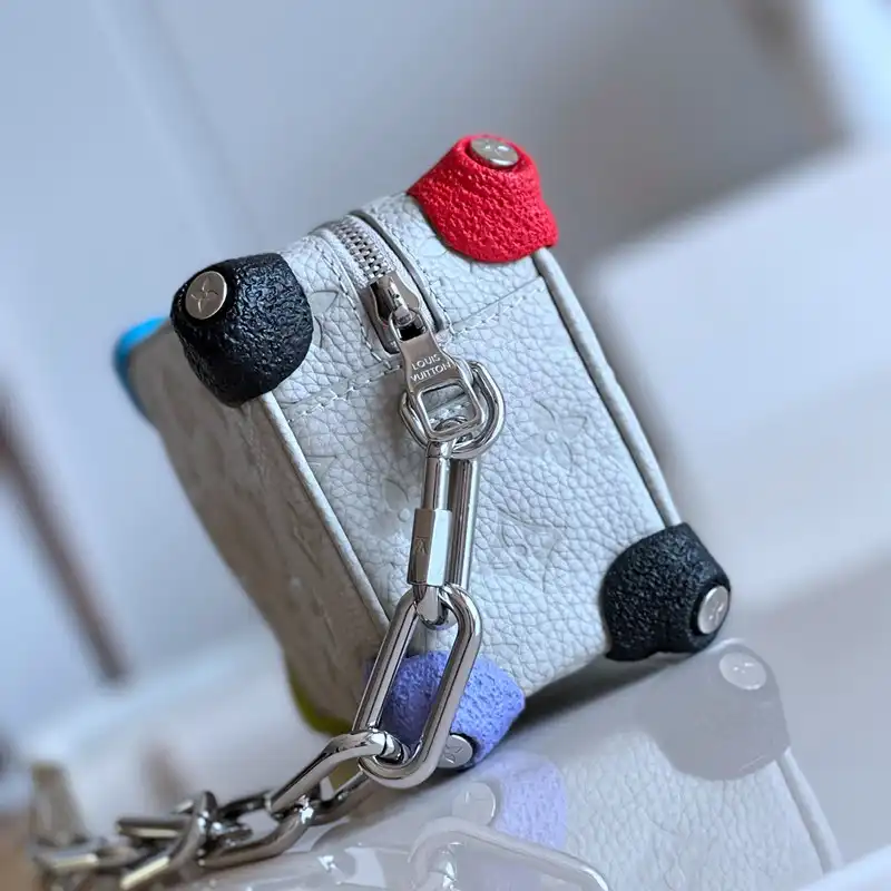 LV Bag 2210YA0109