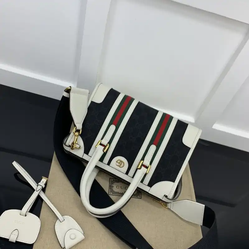 G*u*i bag 2211ya0024
