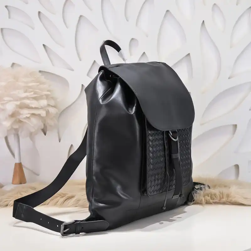 bo*te*ga Ve*ne*ta bag 2212yz0048