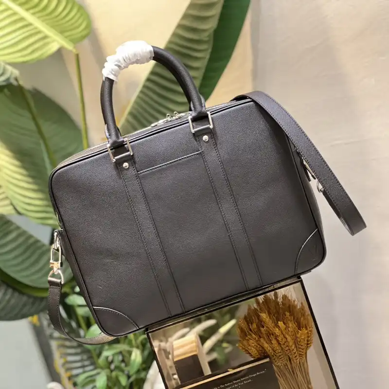LV Bag 2304DJ0129