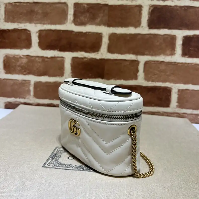 G*u*i bag 2304ya0087