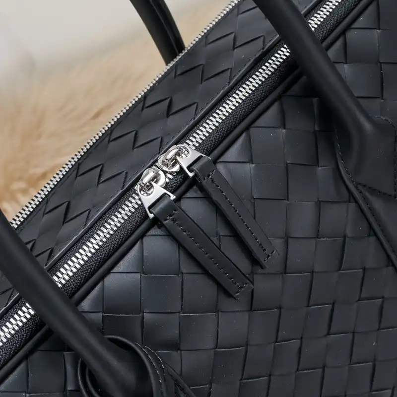 bo*te*ga Ve*ne*ta bags 2401ya0103