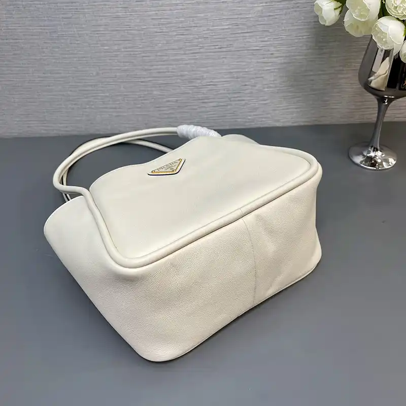 Pra*a bags 2406ya0098