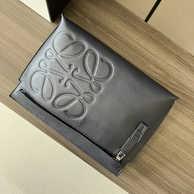 L0ew* bags 2406ya0163