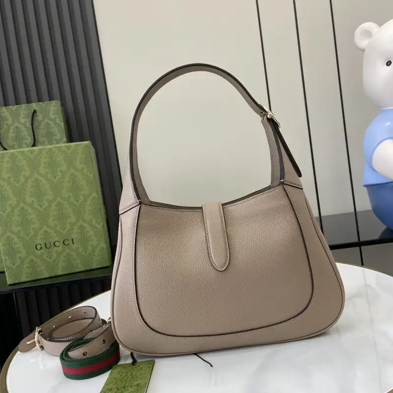 G*u*i bags 2408ya0049