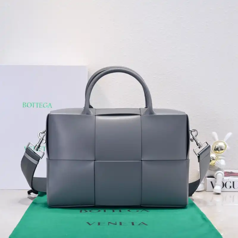 bo*te*ga Ve*ne*ta bags 2409sf0055