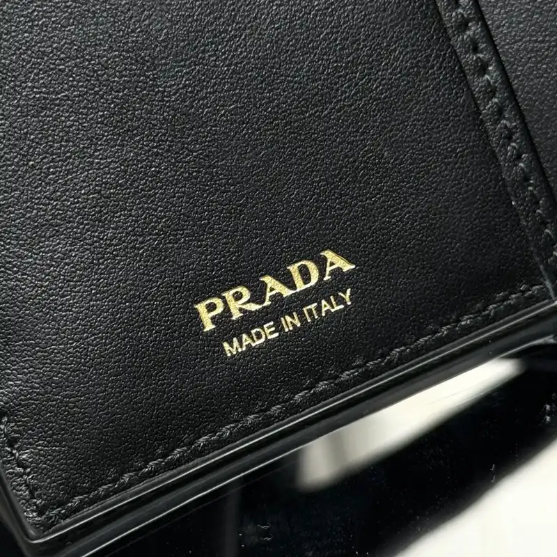 Pra*a bags 2411ya0122