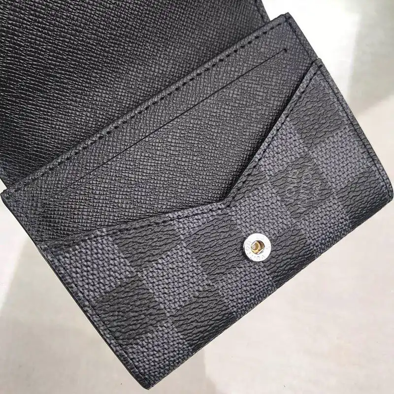 LV Bags 19T1L0648