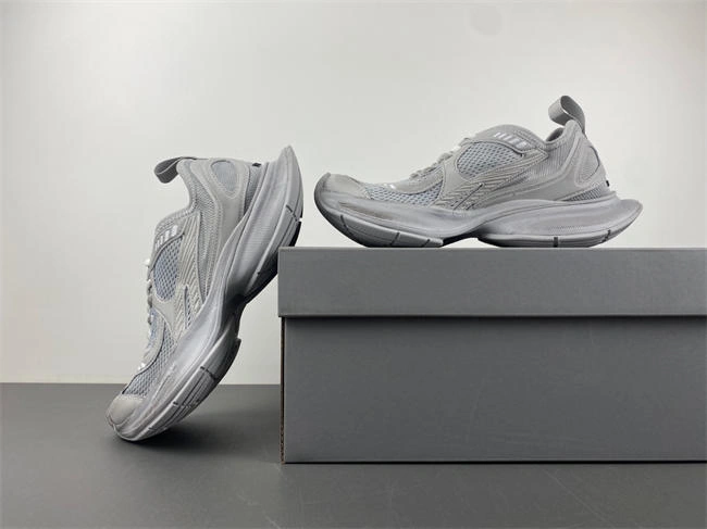 RelaxedFit BALENCIAGA 793944 WFLGY 4299
