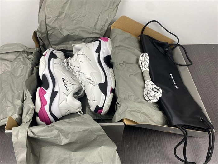 Comfortable BLCG TRIPLE SNEAKER 524039 W2FA4 4446