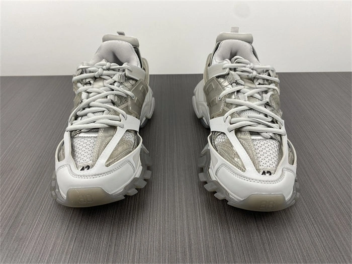 ComfortFit BLCG Track Clear Sole Gray 647742 W3BM4 4406