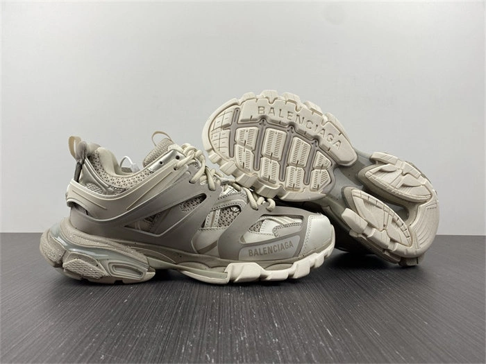 BLCG Track Recycled Sole Beige 542023 W3FE4 Contemporary 4459