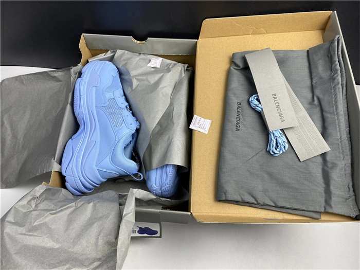 BLCG Triple S Light Blue 524039 W2FW1 Sporty 4523