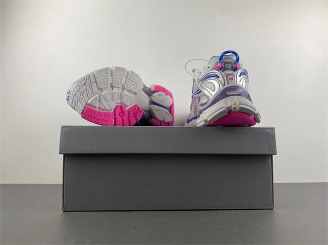Balenciaga 772774-W3RNY- Efficient 4307
