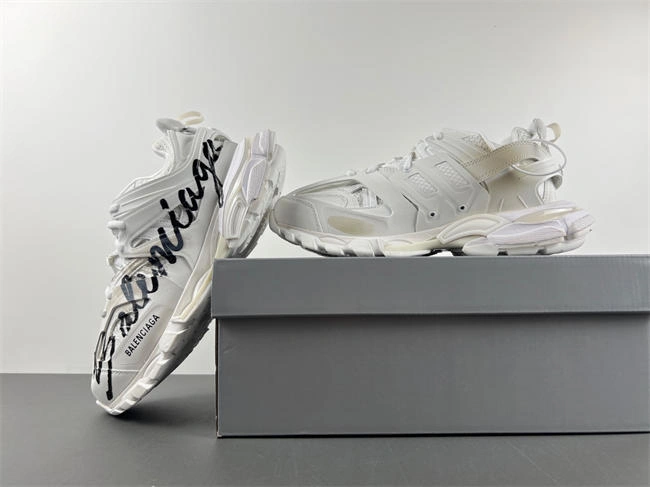 Balenciaga 3.0 542023 WTRHW. Comfortable 4310