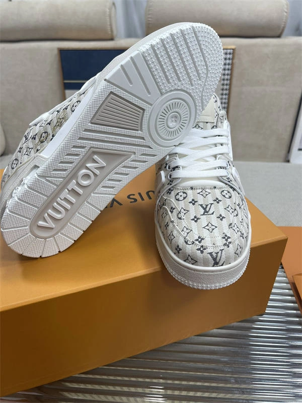 LV Bright 1713