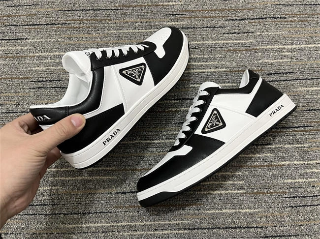 neat Pra*a sneaker 3373
